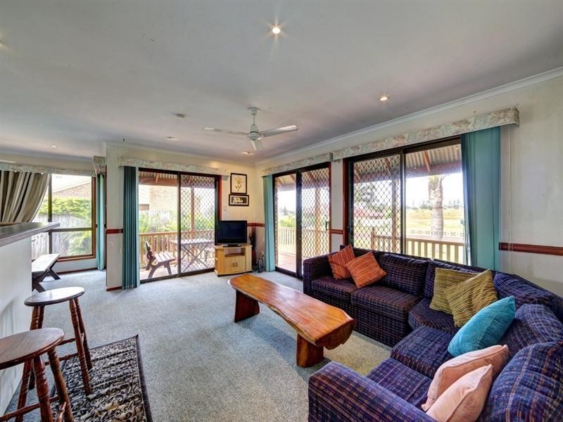 201 Atkinsons Road, Elliott Heads QLD 4670