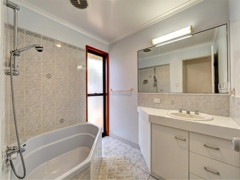 201 Atkinsons Road, Elliott Heads QLD 4670