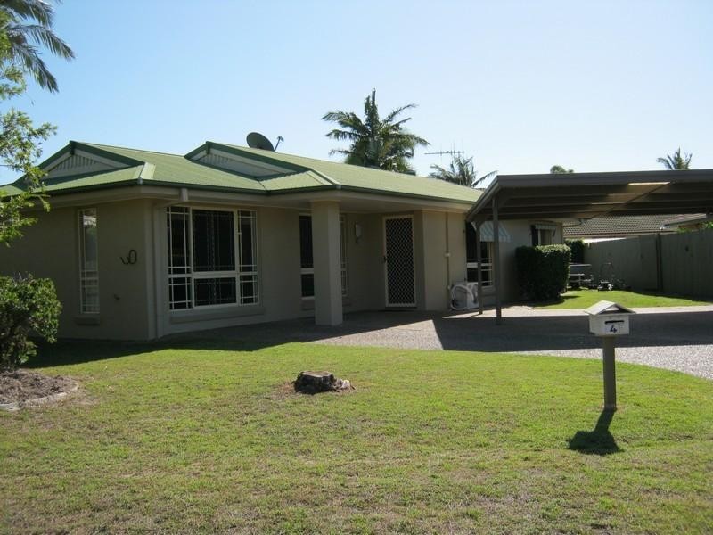 4 Norman Terrace, Bargara QLD 4670