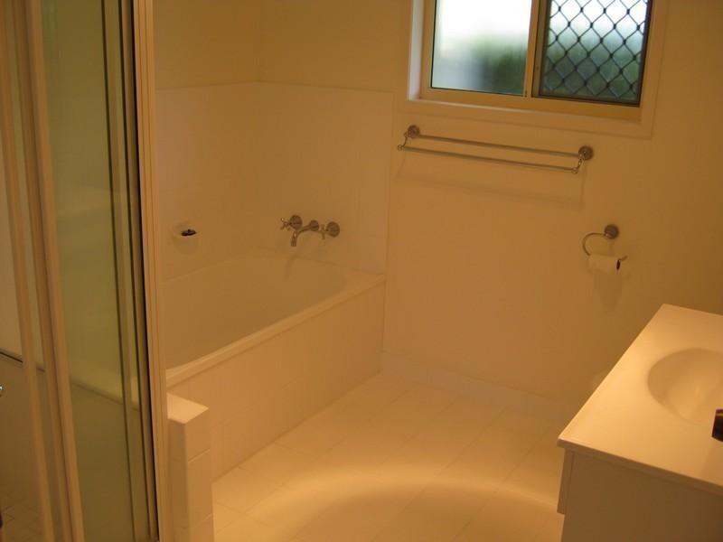 4 Norman Terrace, Bargara QLD 4670