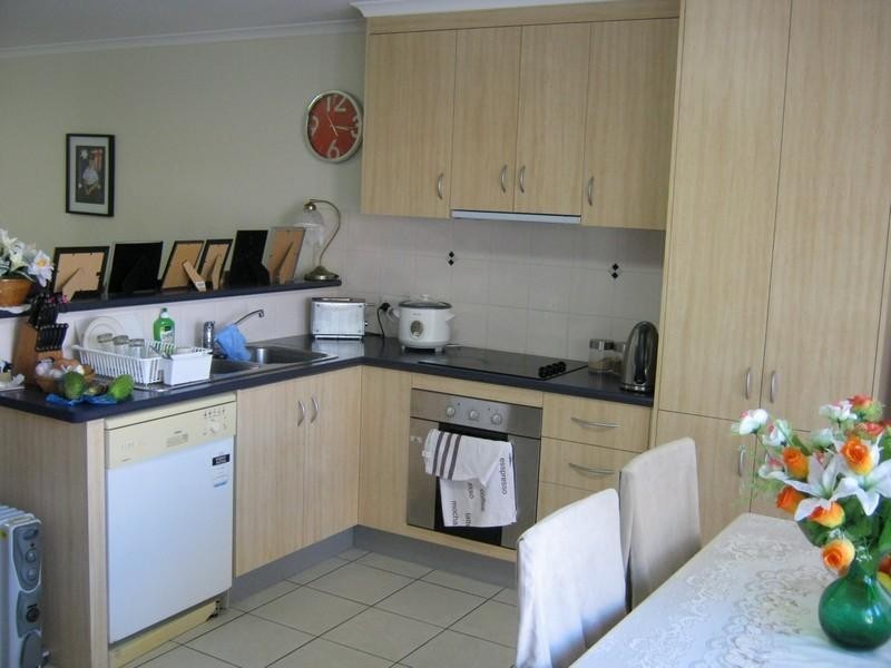 3/4 Castlereagh, Bundaberg South QLD 4670