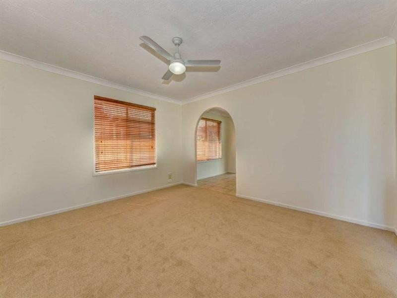 8 Endeavour Court, Bargara QLD 4670