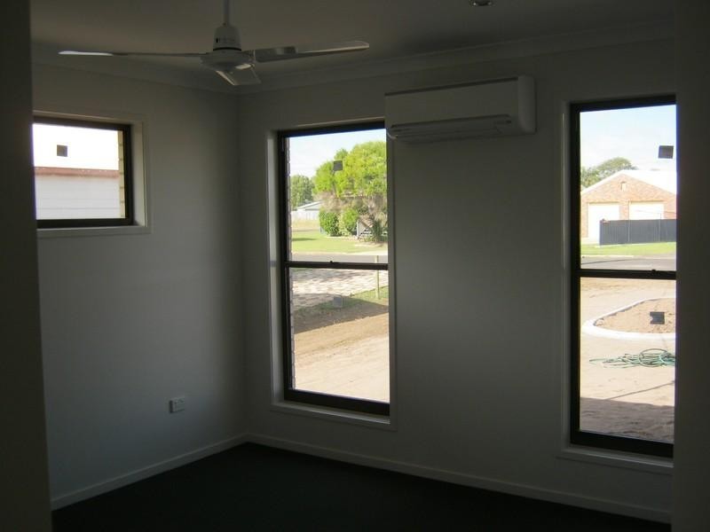 10 Shell Street, Burnett Heads QLD 4670