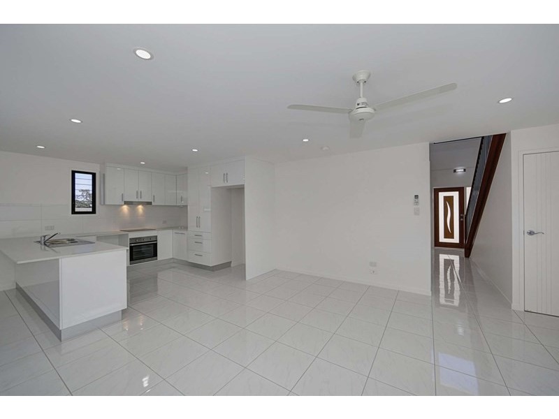 7/130 Miller Street, Bargara QLD 4670