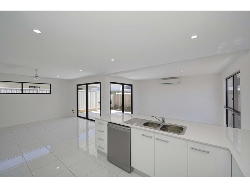 7/130 Miller Street, Bargara QLD 4670