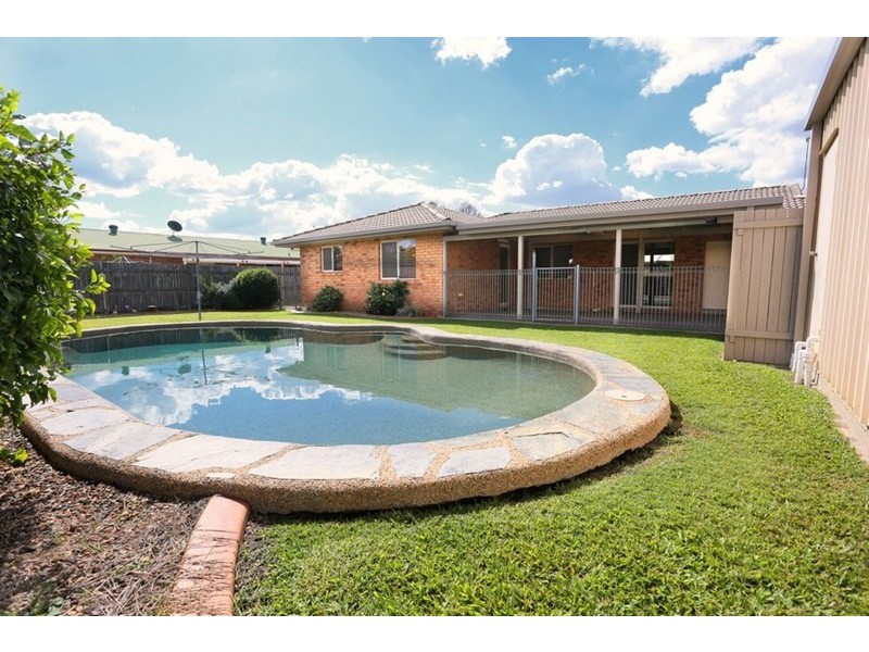 2 Wardrop Court, Svensson Heights QLD 4670