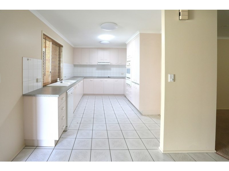 2 Wardrop Court, Svensson Heights QLD 4670