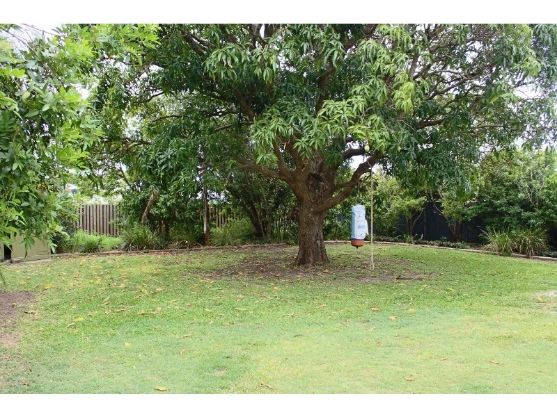 27 Wainwright Street, Svensson Heights QLD 4670