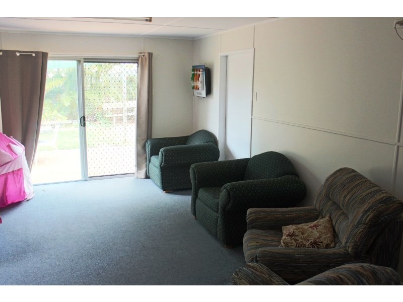 27 Wainwright Street, Svensson Heights QLD 4670