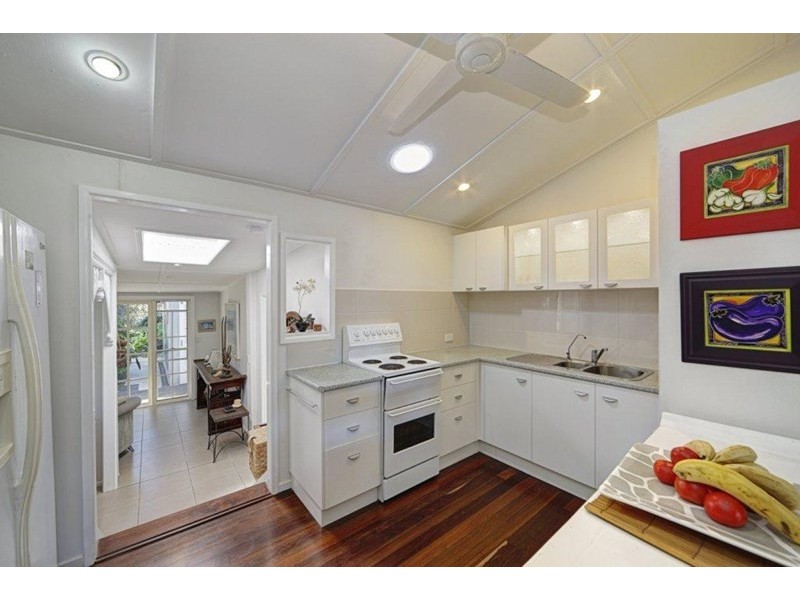 30 Bathurst Street, Elliott Heads QLD 4670