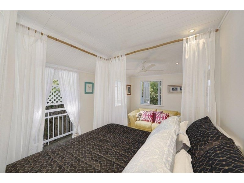 30 Bathurst Street, Elliott Heads QLD 4670