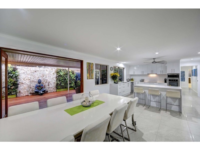 20 Fairway Drive, Bargara QLD 4670