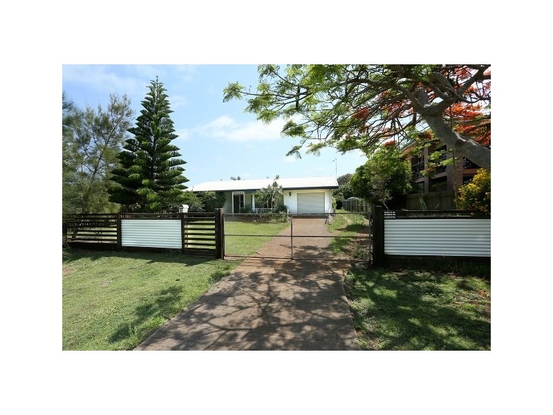 46 Nielson Avenue, Burnett Heads QLD 4670