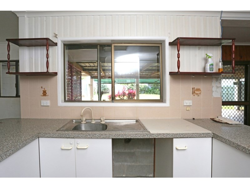 46 Nielson Avenue, Burnett Heads QLD 4670