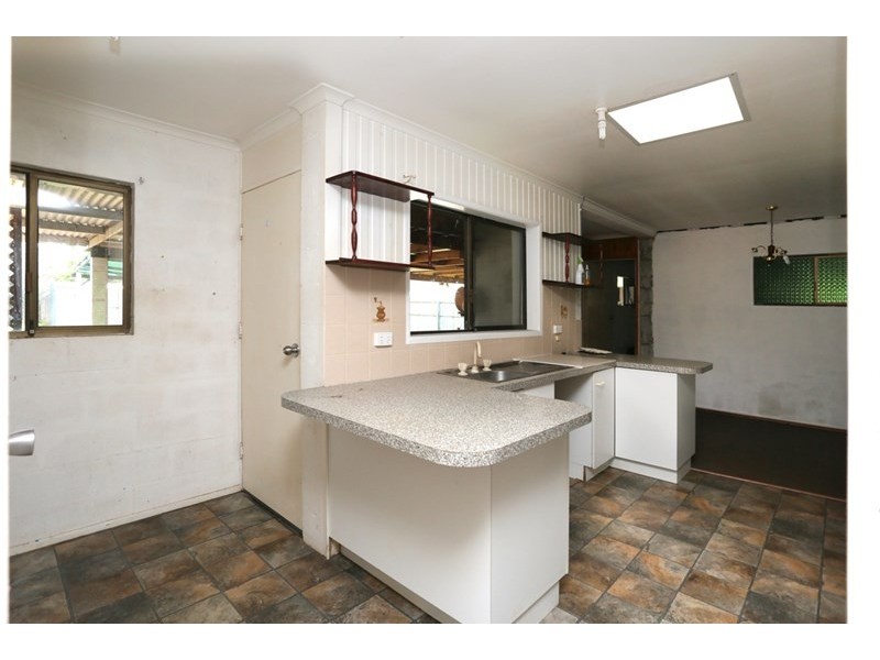 46 Nielson Avenue, Burnett Heads QLD 4670