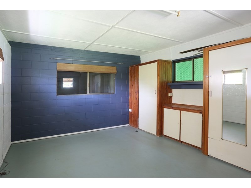 46 Nielson Avenue, Burnett Heads QLD 4670