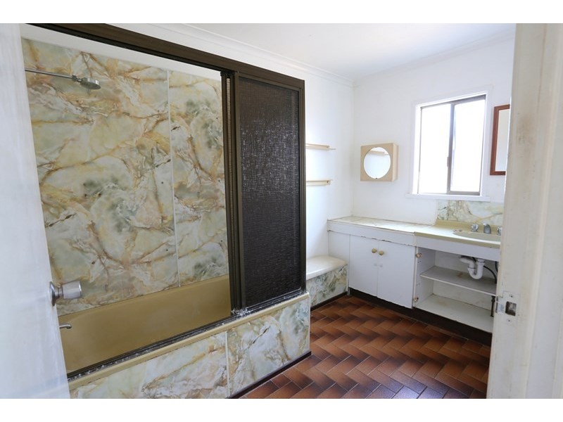 46 Nielson Avenue, Burnett Heads QLD 4670