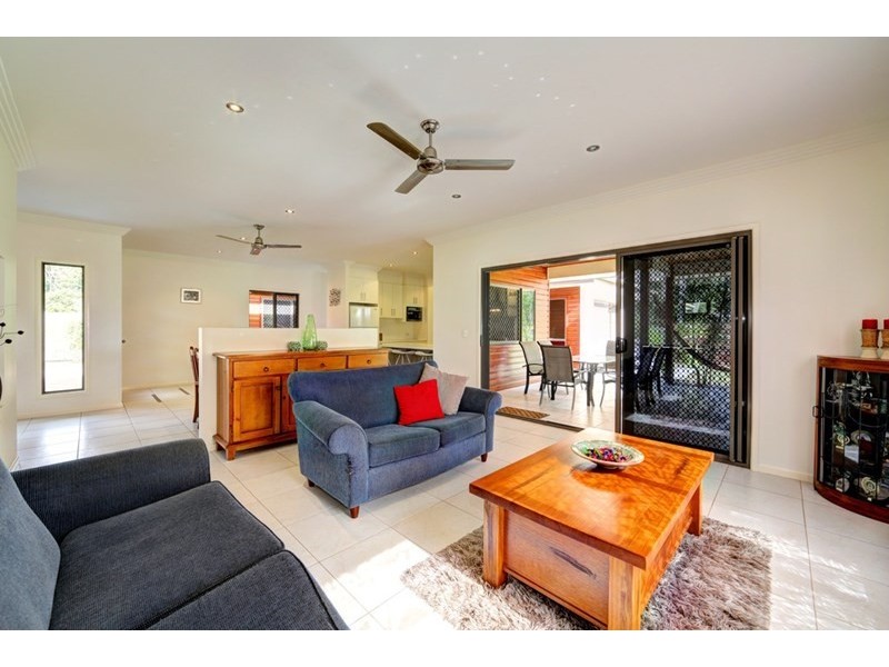3 Sandpiper Grove, Moore Park Beach QLD 4670