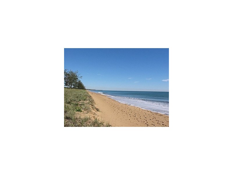 3 Sandpiper Grove, Moore Park Beach QLD 4670