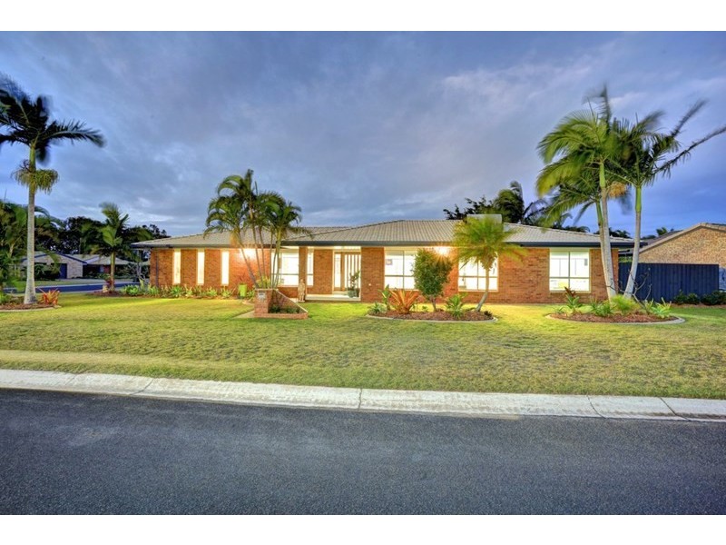 20 Fairway Drive, Bargara QLD 4670
