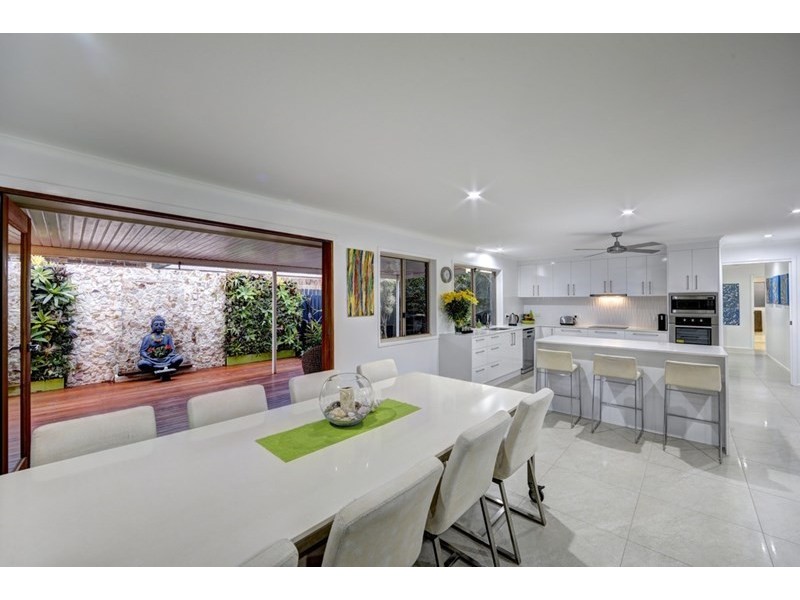 20 Fairway Drive, Bargara QLD 4670