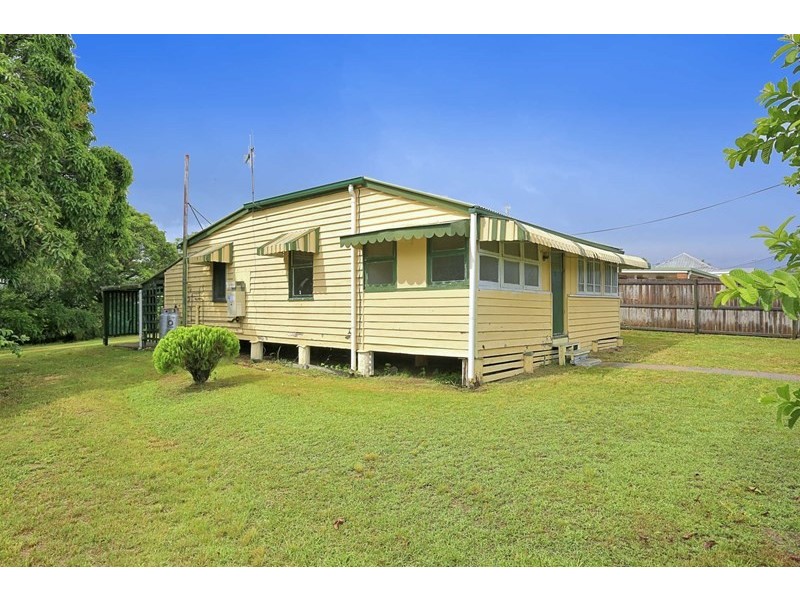 8 Lamb Street, Walkervale QLD 4670