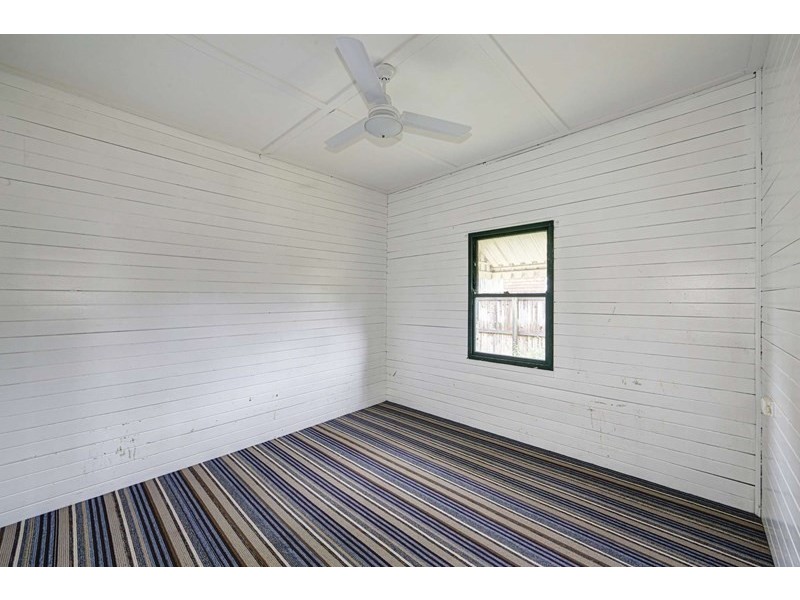 8 Lamb Street, Walkervale QLD 4670