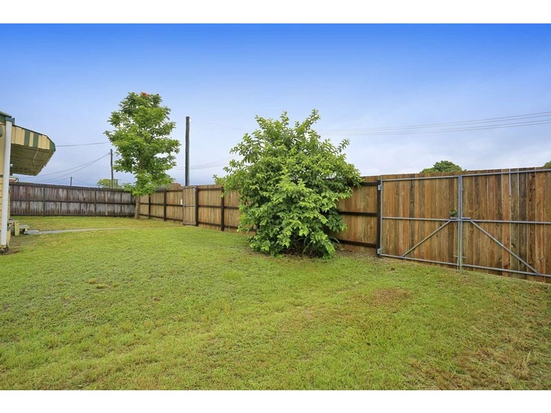 8 Lamb Street, Walkervale QLD 4670