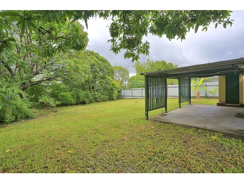 8 Lamb Street, Walkervale QLD 4670