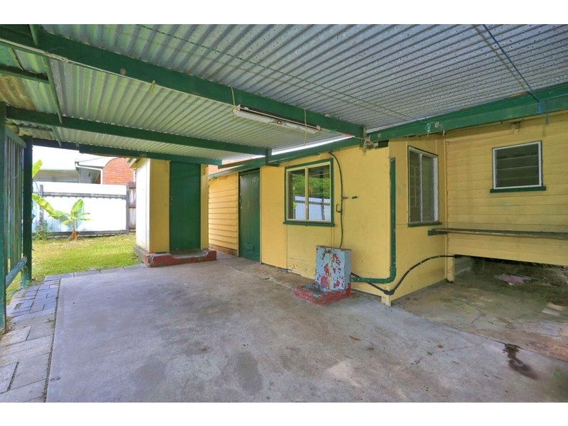 8 Lamb Street, Walkervale QLD 4670