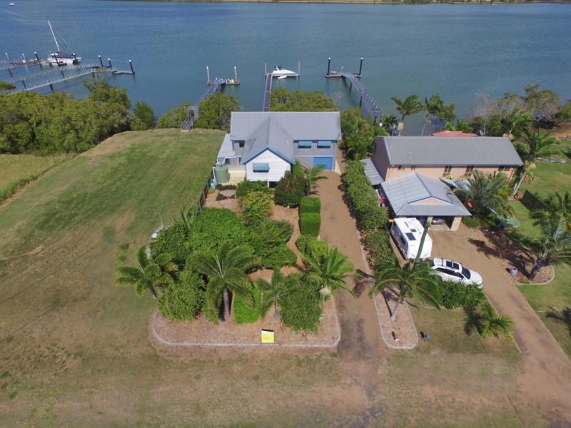 18 Corser Street, Burnett Heads QLD 4670