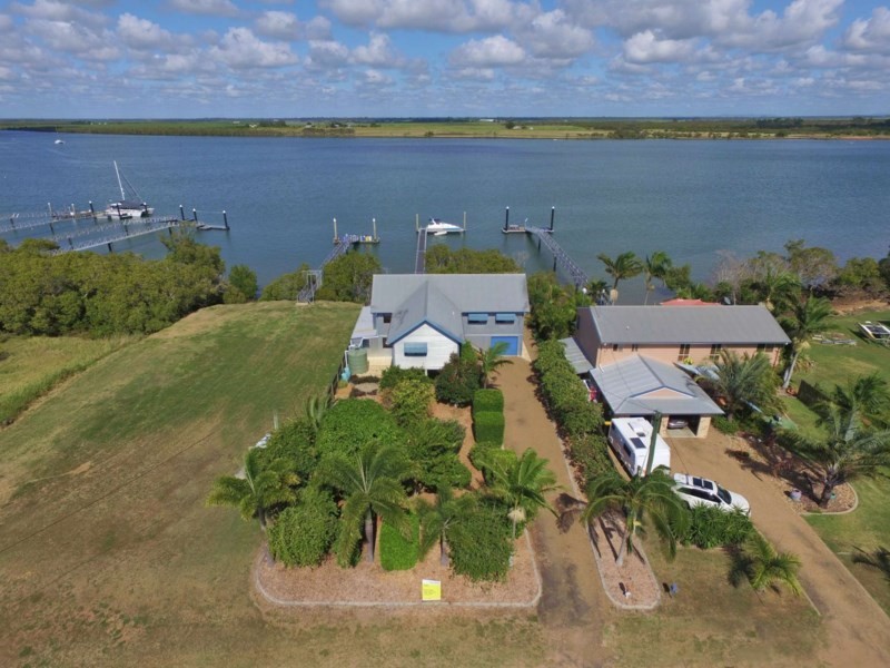 18 Corser Street, Burnett Heads QLD 4670