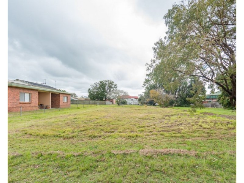 107 Woongarra Street, Bundaberg West QLD 4670