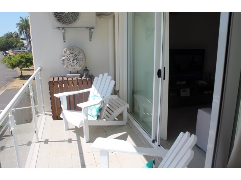 8/5 Whalley Street, Bargara QLD 4670