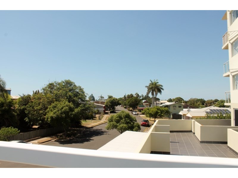 8/5 Whalley Street, Bargara QLD 4670