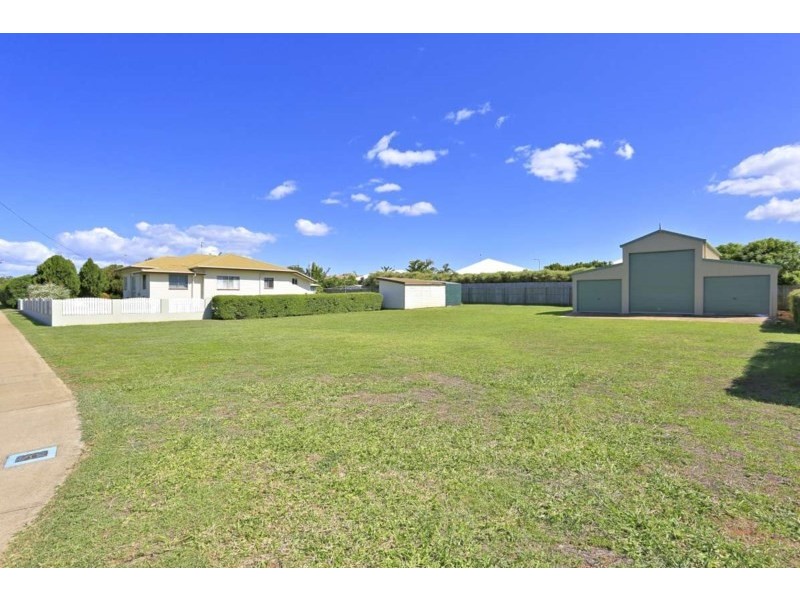 68 Moodies Road, Bargara QLD 4670