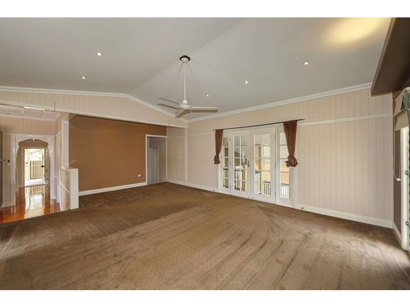 92 Lamb Street, Walkervale QLD 4670