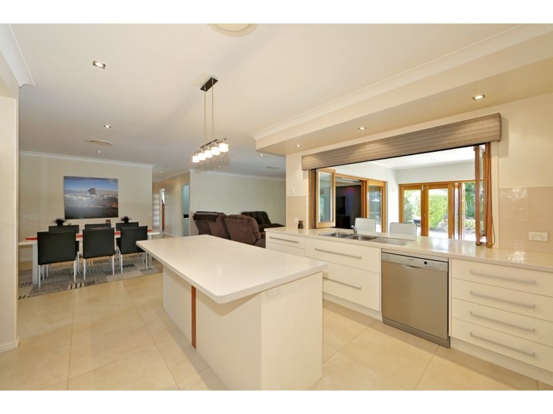 11 Sundance Place, Bargara QLD 4670