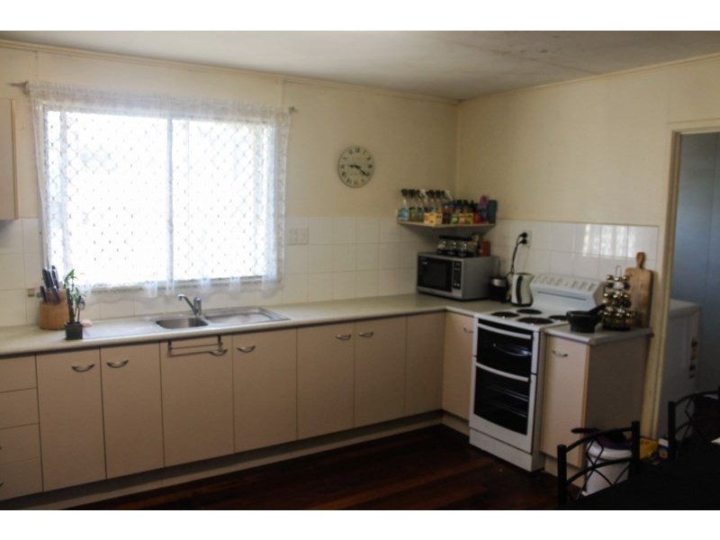 4A Walsh Street, Walkervale QLD 4670