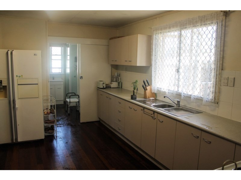 4A Walsh Street, Walkervale QLD 4670