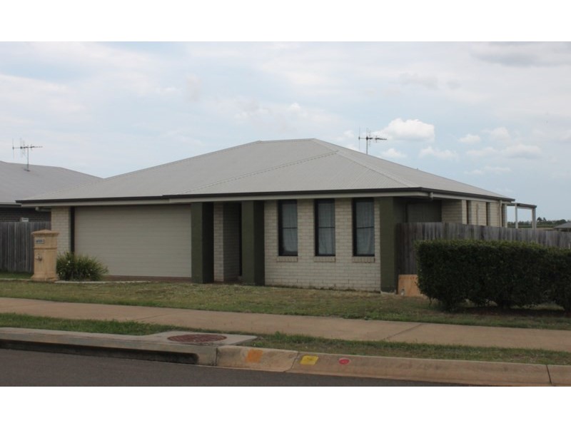 44 Sienna Boulevard, Ashfield QLD 4670