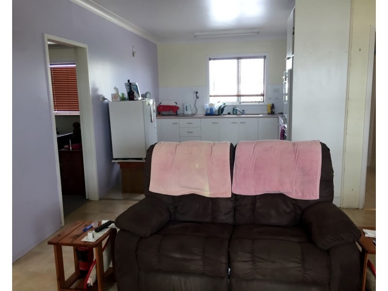 2 Fairymead Road, Bundaberg North QLD 4670