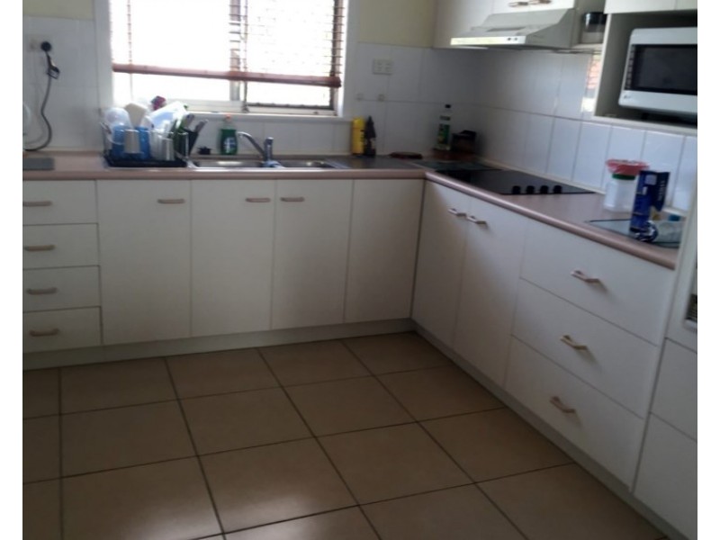2 Fairymead Road, Bundaberg North QLD 4670