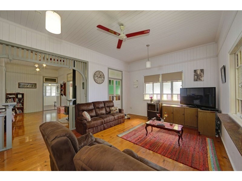 12 Arthur Street, Bundaberg South QLD 4670