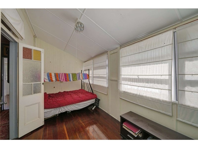 12 Arthur Street, Bundaberg South QLD 4670