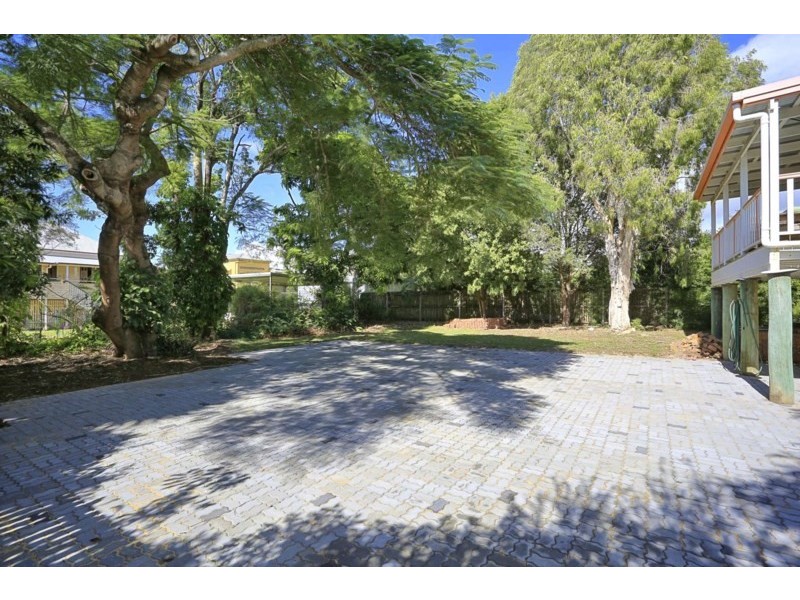 12 Arthur Street, Bundaberg South QLD 4670