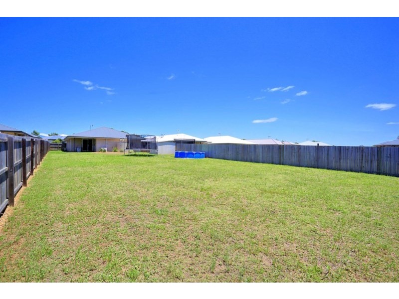 44 Neville Drive, Branyan QLD 4670