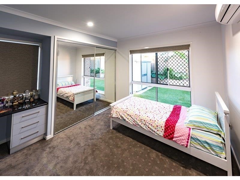 4 Dahlia Court, Kalkie QLD 4670