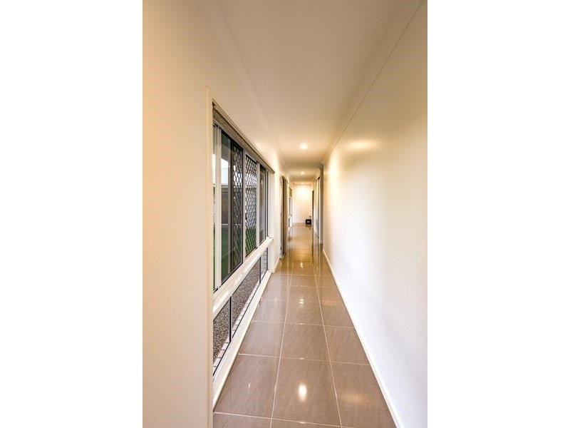 4 Dahlia Court, Kalkie QLD 4670