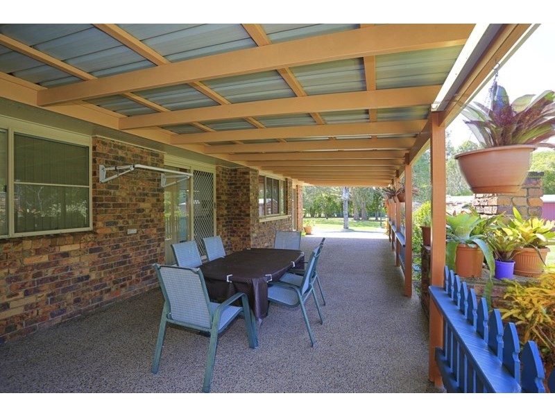 16 Billabong Drive, Gooburrum QLD 4670